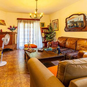 Casa En Venta 4 Dormitorios La Blanqueada | Cochera | Parrillero