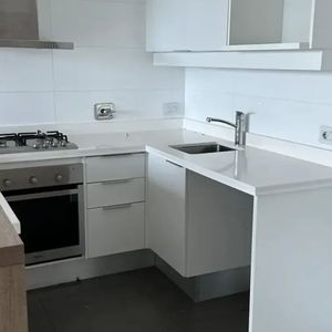 Apartamento En Alquiler C/ Cochera En Puerto Buceo
