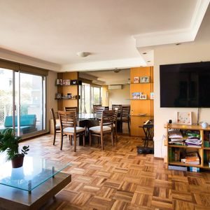 Venta De Apartamento 3 Dormitorios Servicio Y Garaje Doble En Punta Carretas