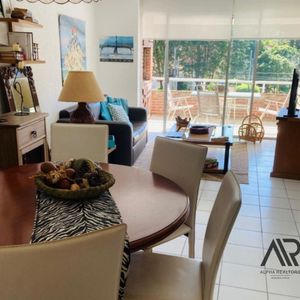 Apartamento En Alquiler C/ Cochera En Arcobaleno