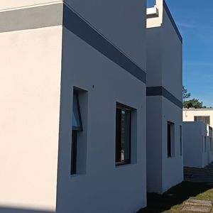 Casa En Venta C/ Cochera En Burnett