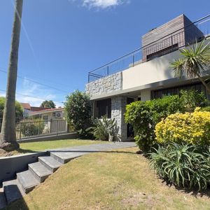 Usd290.000 + Cuotas, Casa Venta Carrasco Norte