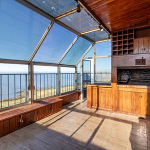 Apartamento En Alquiler C/ Cochera En Punta Carretas