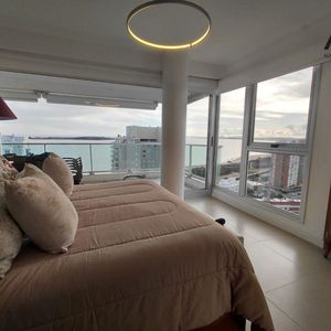 Apartamento En Venta C/ Cochera En Playa Mansa
