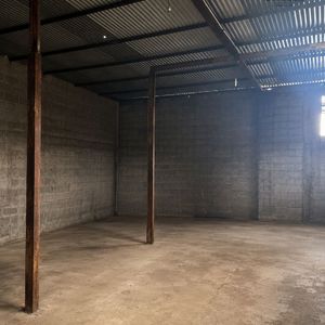 Casa En Venta C/ Cochera En Brazo Oriental