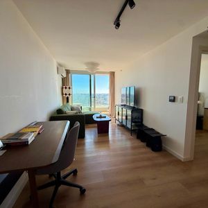 Apartamento En Alquiler C/ Cochera En Parque Miramar  Ventura Tower