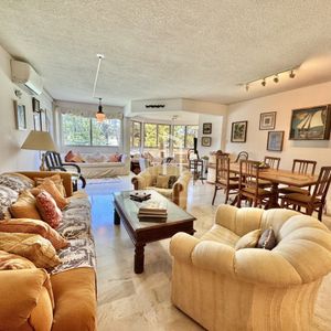 Apartamento De 4 Dormitorios