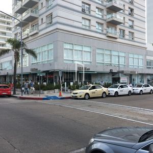 Punta Del Este Peninsula Mono Ambiente En Venta