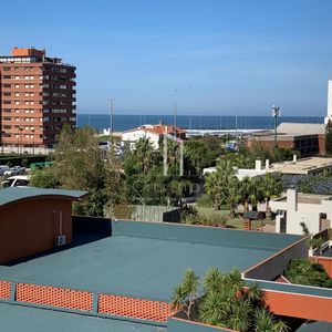 Edificio En La Mansa Apto Que Mira A La Brava