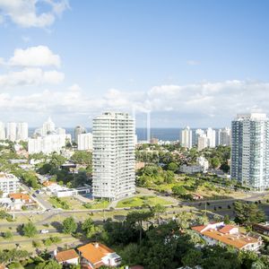 Vende Apto De 2 Dormitorios En Miami Boulevard ! Punta Del Este