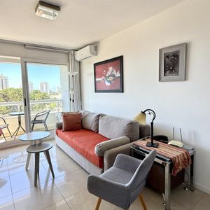 Apartamento 1 Dorm En Alquiler Roosevelt