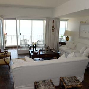 Apartamento En Peninsula, 4 Dormitorios