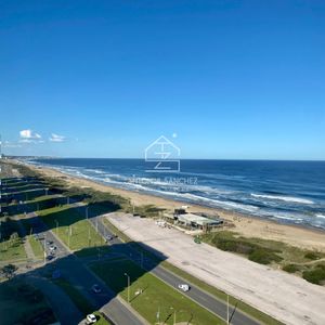 Apartamento En Alquiler Temporal, De 3 Dormitorios En Playa Brava!