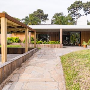 Venta Casa 4 Dormitorios Mas Dependencia Punta Del Este