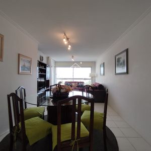 Alquiler De Apartamento De 3 Dormitorios En Punta Del Este