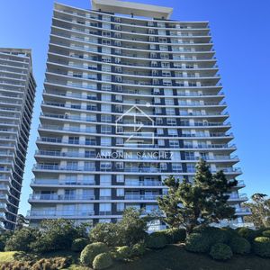 Vende Departamento En Torre One II, Punta Del Este