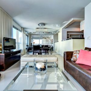 Piso Alto En Brava Con Amenities