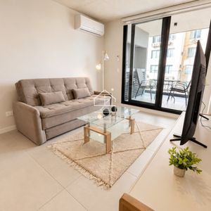 Apartamento De 2 Dorm Y 2 Baños