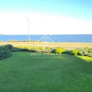 Apartamento 3 Dormitorios Frente Al Mar