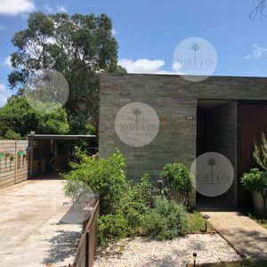 Casa En Venta De 2 Dormitorios A Pocos Metros De Playa Mansa - Pinares Punta Del Este