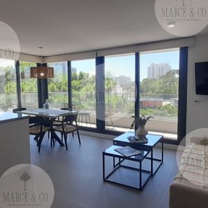 Alquiler Temporada : Apartamento De 1 Dormritorio Y 1 Baño, Edificio View, Punta Del Este