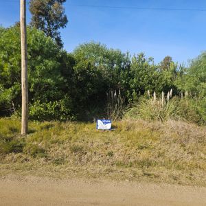 Terreno En Solís Sobre Calle Del Golf - Muy Arbolado