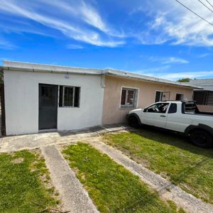 Casa En Venta En Juan Ortiz, Colonia Del Sacramento