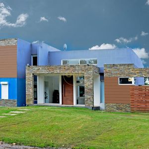 Hermosa Casa En Venta Barrio Marly