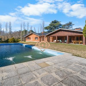 Casa En Barrio Golf