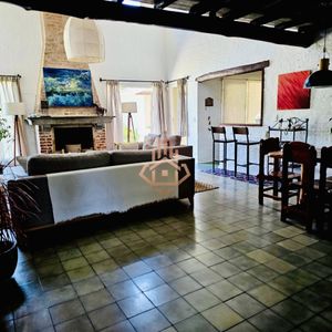Venta Casa De 4 Dormitorios En La Barra Con Piscina Climatizada