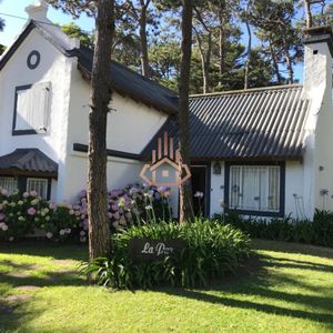 Casa En Venta De 3 Dormitorios En Punta Del Este . Aidy Grill , Playa Brava