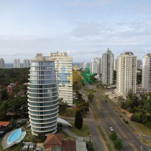 Venta Apartamento En Roosevelt Con Estufa A Leña Y Parrillero Propio 3 Dormitorios - Ref : Eqp3536