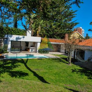 Hermosa Casa Gran Parque Con Piscina Climatizada Y Parrillero - Ref : Eqp4361