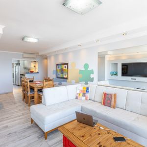 Alquiler Y Venta De Apartamento De 3 Dormitorios En Punta Del Este.- - Ref : Eqp4480