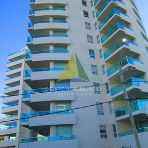 Apartamento En Oportunidad!!!  A Metros Del Mar  - Ref : Eqp5326