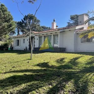 Excepcional Casa En Alquiler Temporal Zona  Country Punta Del Este  - Ref : Eqp5502