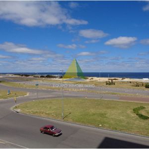 Apartamento En Brava, 3 Dormitorios  Torre Imperiale - Ref : Eqp6811