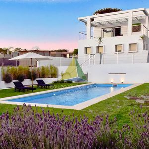 Excelente Casa De 4 Dormitorios Y Piscina En Manantiales, Punta Del Este - Ref : Eqp6910