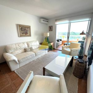 Apartamento En Venta Zona Shopping Punta, 2 Dormitorios Y Dependencia - Ref : Eqp7647