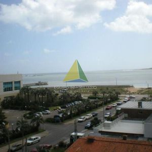 Apartamento En Alquiler Temporario Playa Mansa 2 Dormitorios - Ref : Eqp7663