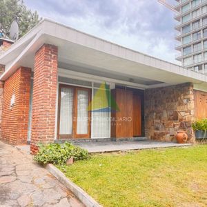 Se Alquila -casa En Aidy Grill - Apasa De La Playa Brava Y Playa Mansa - Consulte!!! - Ref : Eqp7803