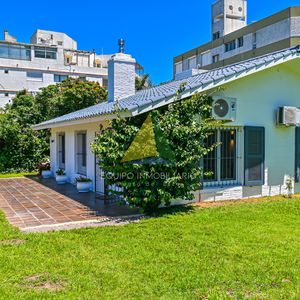 Casa En Venta, Mansa, Punta Del Este, 3 Dormitorios. - Ref : Eqp8043