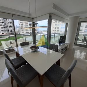 Apartamento De 2 Dormitorios En Torre Imperiale , Punta Del Este , Playa Brava  - Ref : Eqp8373