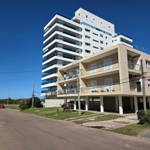Alquiler Apartamento 2 Dormitorios Y 2 Baños Punta Del Este