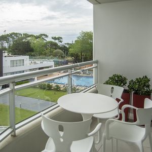 Departamento De 1 Dormitorio Y Medio En Venta En Complejo Con Amenities. Playa Brava