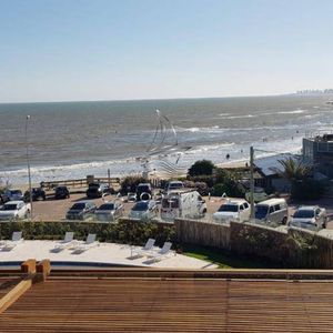 Venta Y Alquiler Temporal Excepcional Unidad De 3 Suites Mas Dependencia En Palcos De La Posta