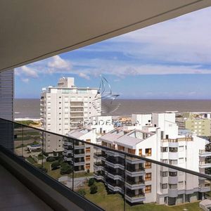 Alquiler Anual Apartamento 2 Dormitorios En Aidy Grill Punta Del Este