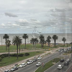 En Venta Departamento En Punta Carretas Sobre La Rambla