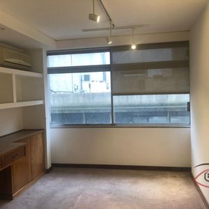 Oficina En Venta  En Ciudad Vieja