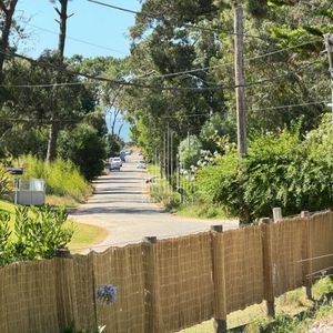 En Venta Casa De 3 Dormitorios, Con Piscina Y Barbacoa, En Barrio Golf, Punta Este